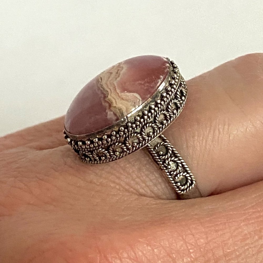 Sterling Silver 925 MNSN Oval Bezel Set Pink Rhodochrosite Cabochon Ring Sz 6.5 - Picture 3 of 16